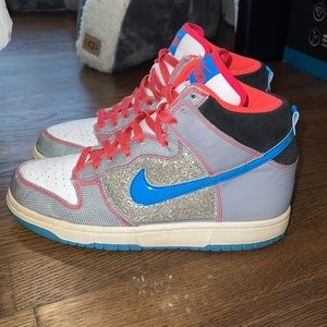 Nike 6.0 Dunk High Premium Grey Sequin